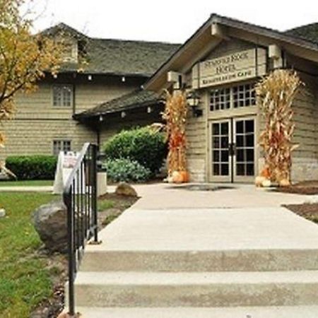 Starved Rock Lodge & Conference Center Utica ภายนอก รูปภาพ