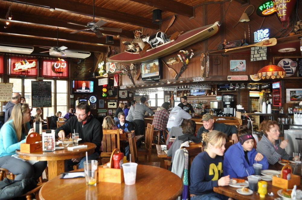 Starved Rock Lodge & Conference Center Utica ภายนอก รูปภาพ