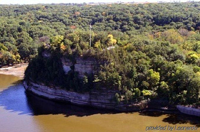 Starved Rock Lodge & Conference Center Utica ภายนอก รูปภาพ
