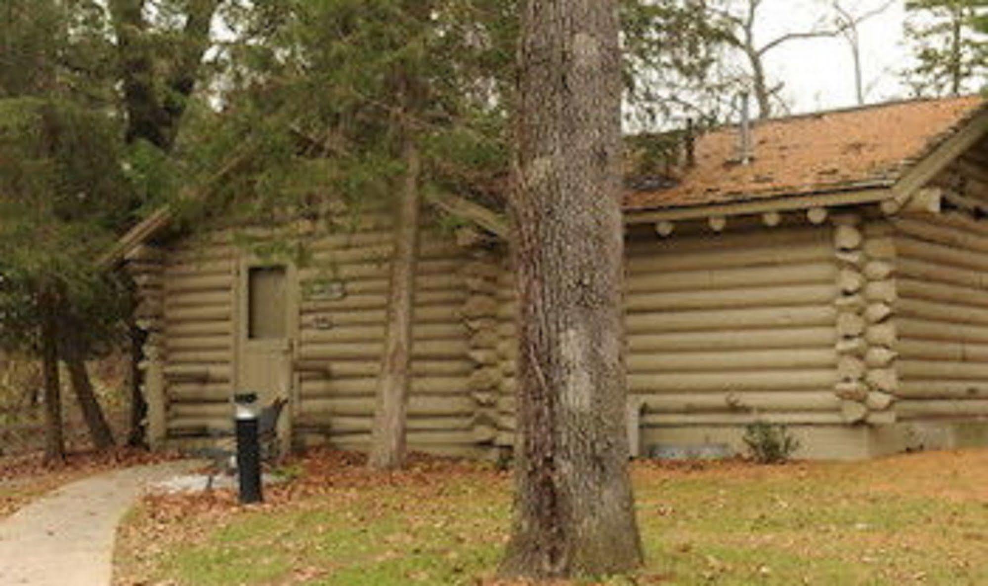 Starved Rock Lodge & Conference Center Utica ภายนอก รูปภาพ