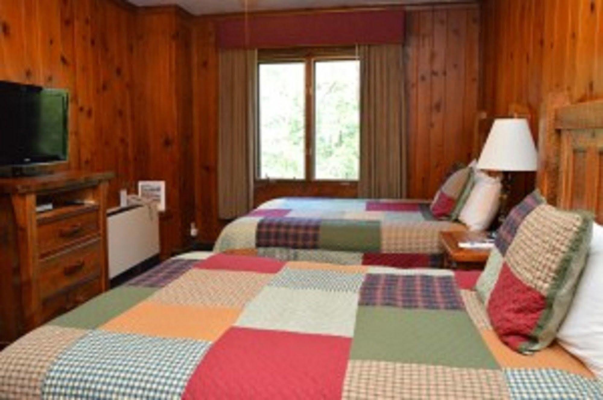 Starved Rock Lodge & Conference Center Utica ภายนอก รูปภาพ