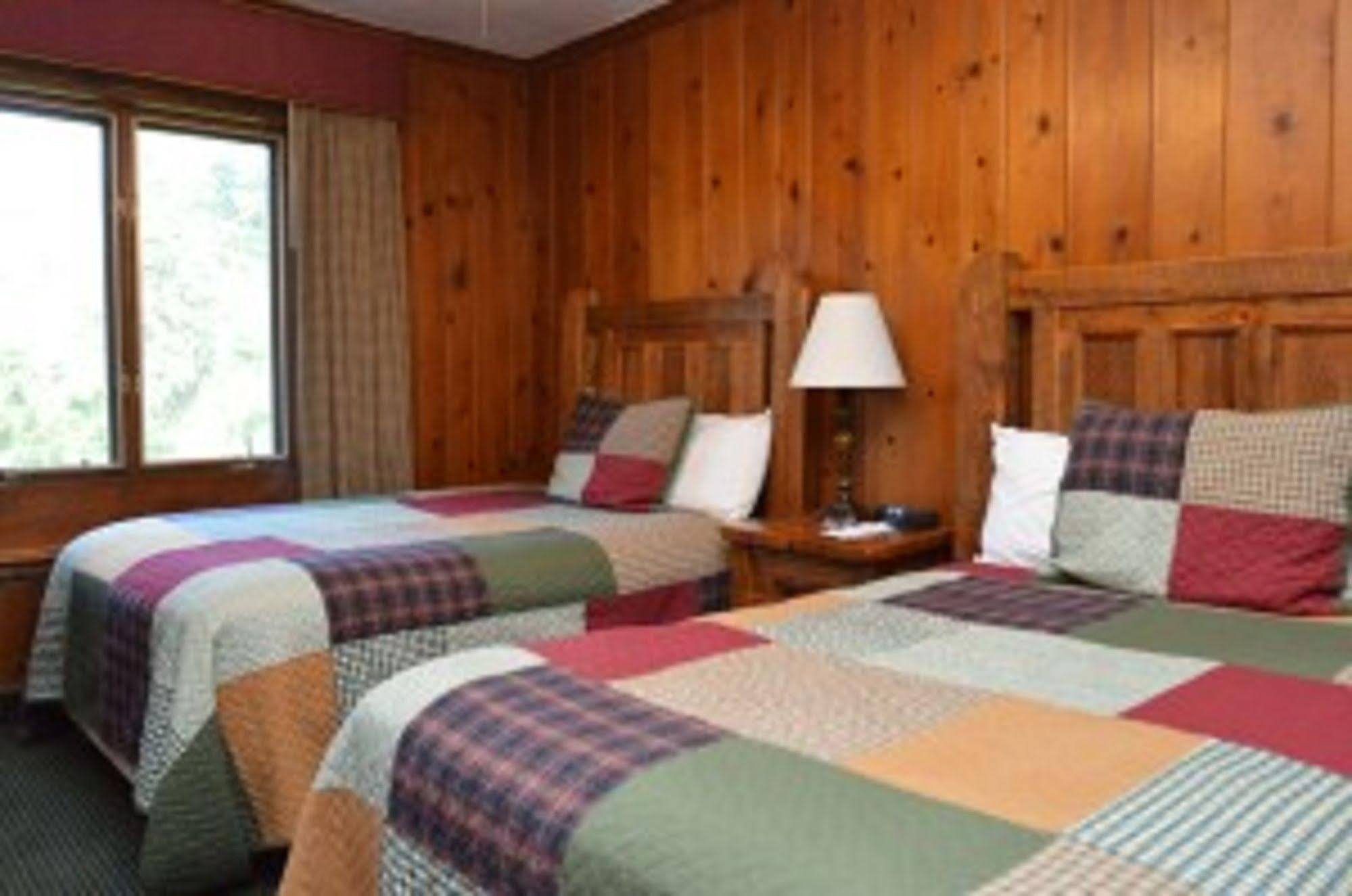 Starved Rock Lodge & Conference Center Utica ภายนอก รูปภาพ