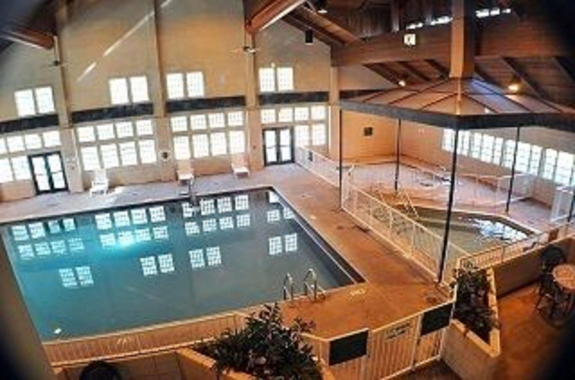 Starved Rock Lodge & Conference Center Utica ภายนอก รูปภาพ
